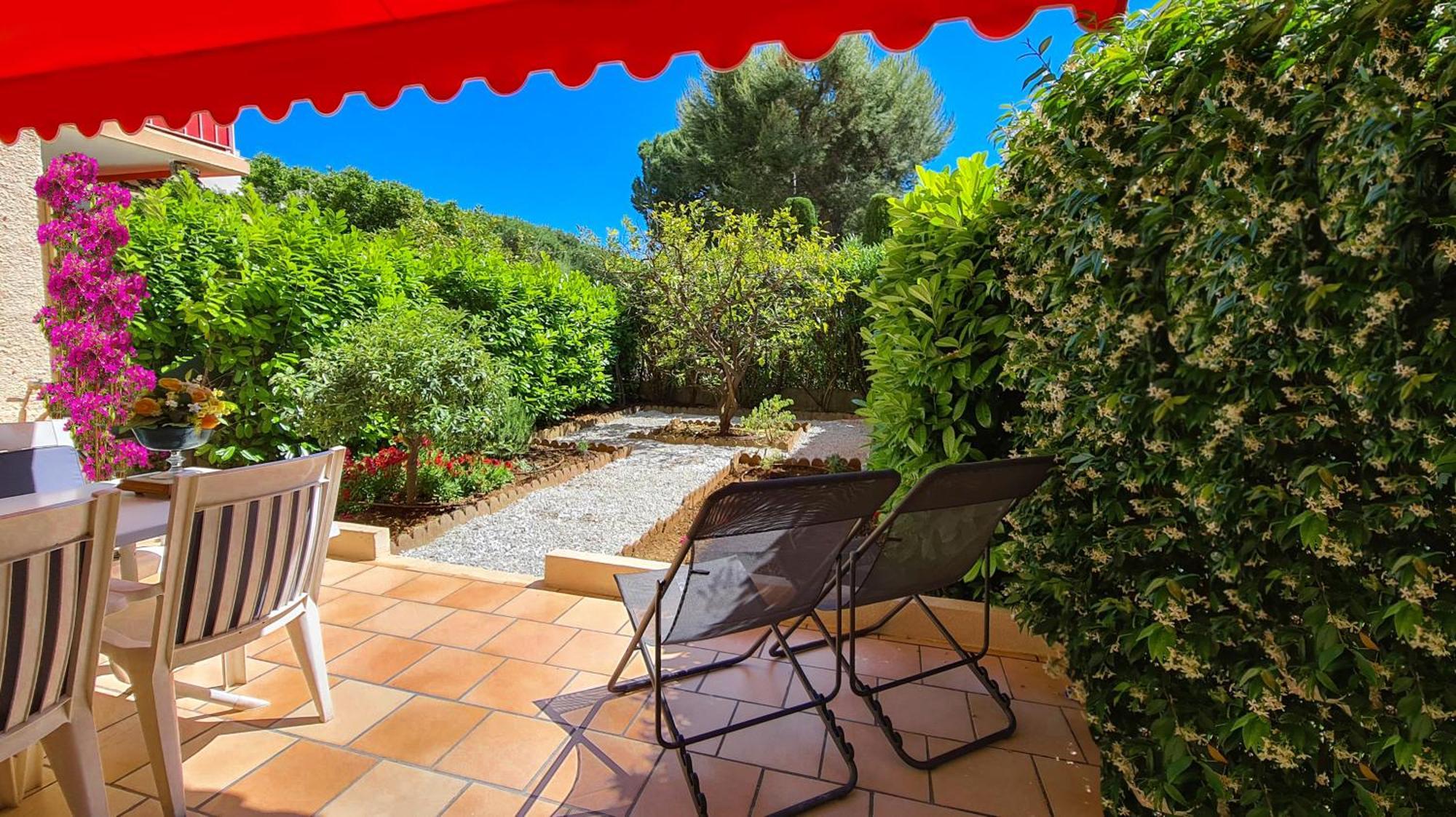 Casalionelantibes 70 Sqm Apartment With Garden And Parking Exteriér fotografie