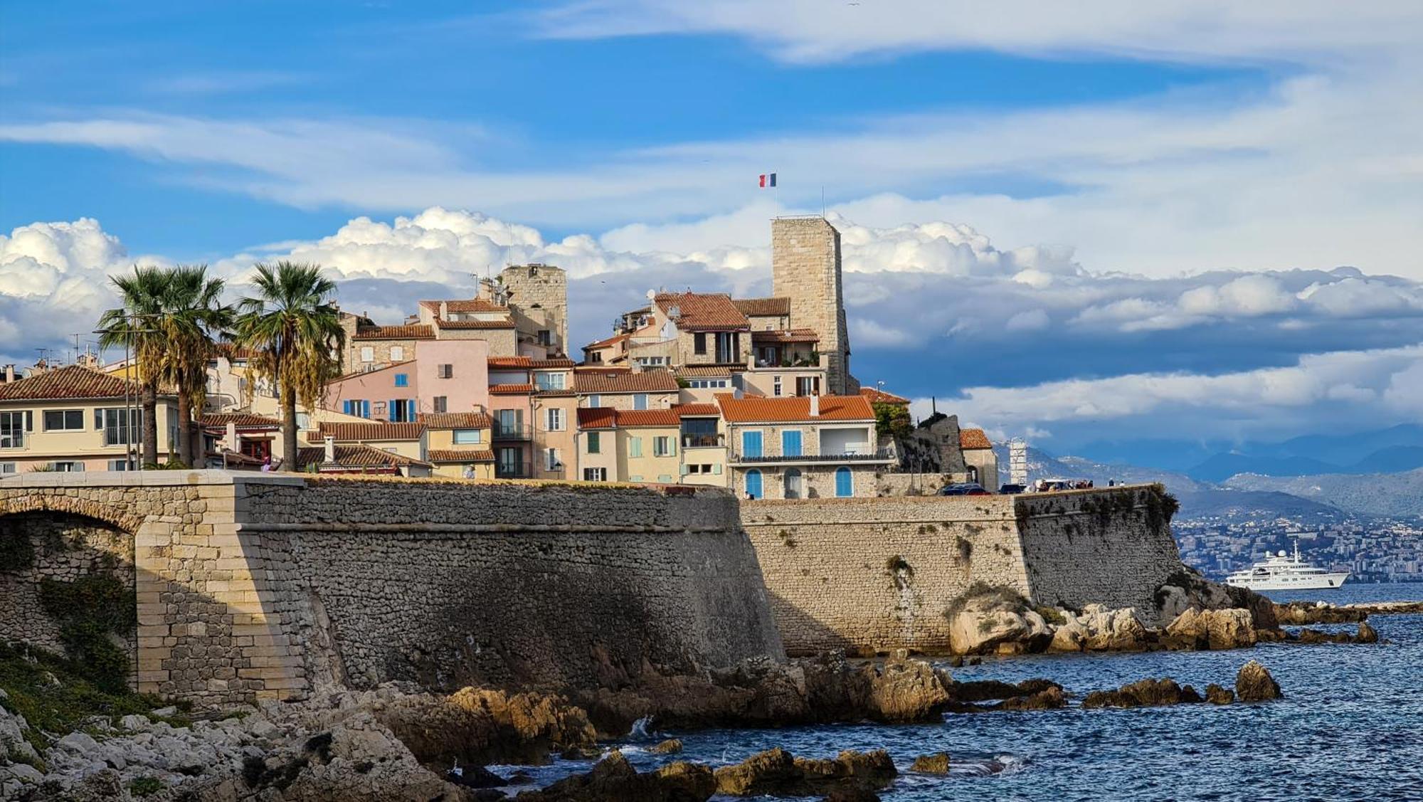 Casalionelantibes 70 Sqm Apartment With Garden And Parking Exteriér fotografie