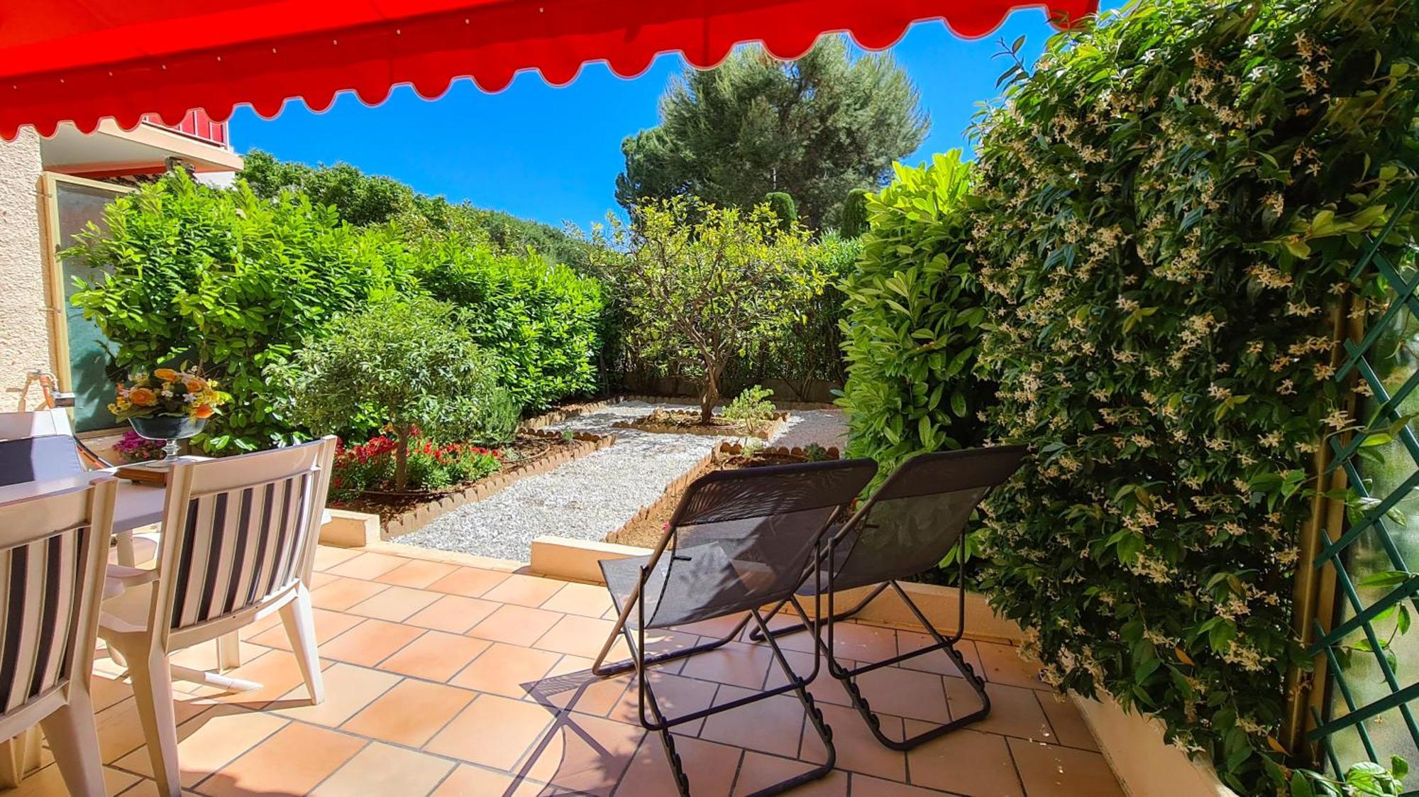 Casalionelantibes 70 Sqm Apartment With Garden And Parking Exteriér fotografie